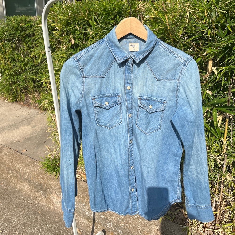 Gap 1969 Denim Pearlsnap Button-down Shirt, Size Small, Light Indigo
